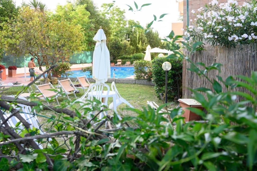 Laura Sweet Home Con Piscina Řím Exteriér fotografie