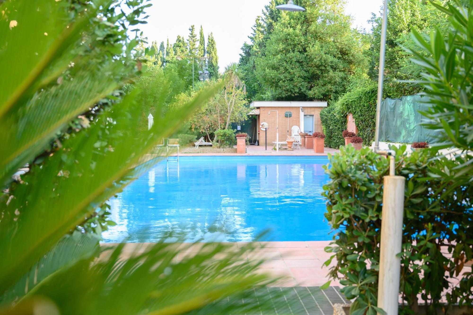 Laura Sweet Home Con Piscina Řím Exteriér fotografie